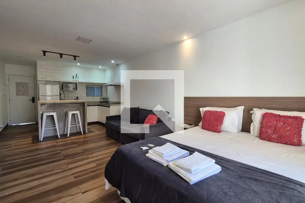 Foto 3 de Casa de Condomínio com 8 quartos à venda, 200m2 em Rio De Janeiro - RJ