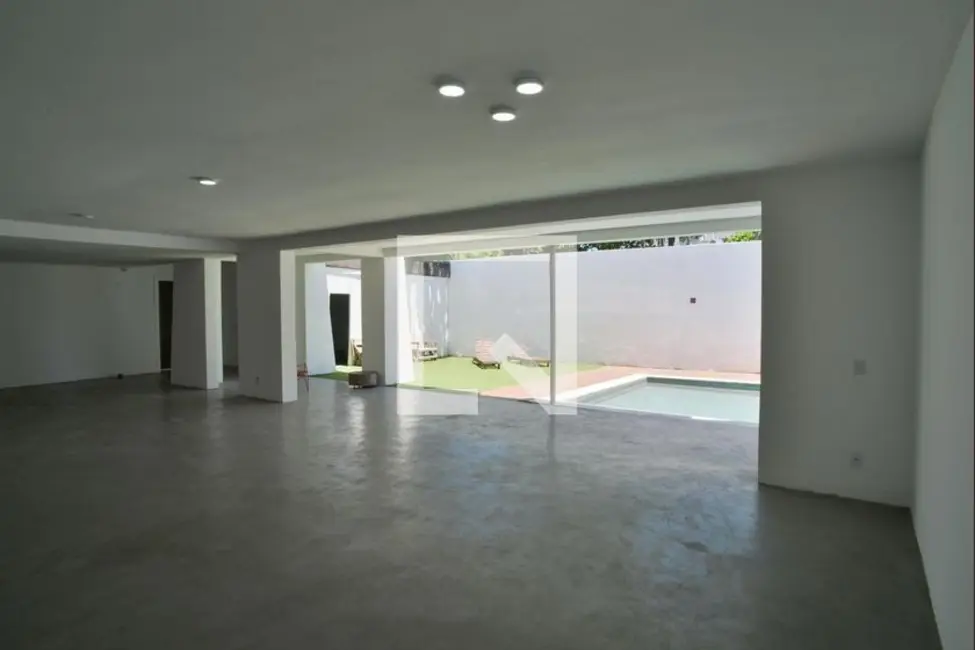 Casa com 4 quartos à venda, 1425m2 em Barra da Tijuca, Rio De Janeiro - RJ - imagem 8 Foto 8 de Casa com 4 quartos à venda, 1425m2 em Barra da Tijuca, Rio De Janeiro - RJ
