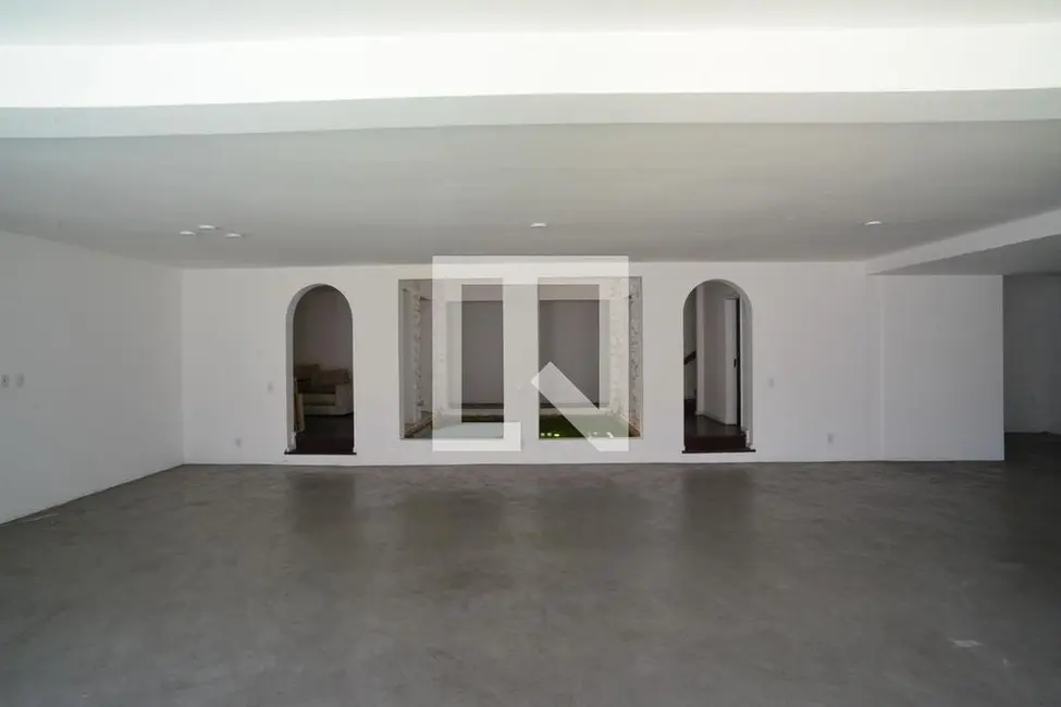 Casa com 4 quartos à venda, 1425m2 em Barra da Tijuca, Rio De Janeiro - RJ - imagem 5 Foto 5 de Casa com 4 quartos à venda, 1425m2 em Barra da Tijuca, Rio De Janeiro - RJ