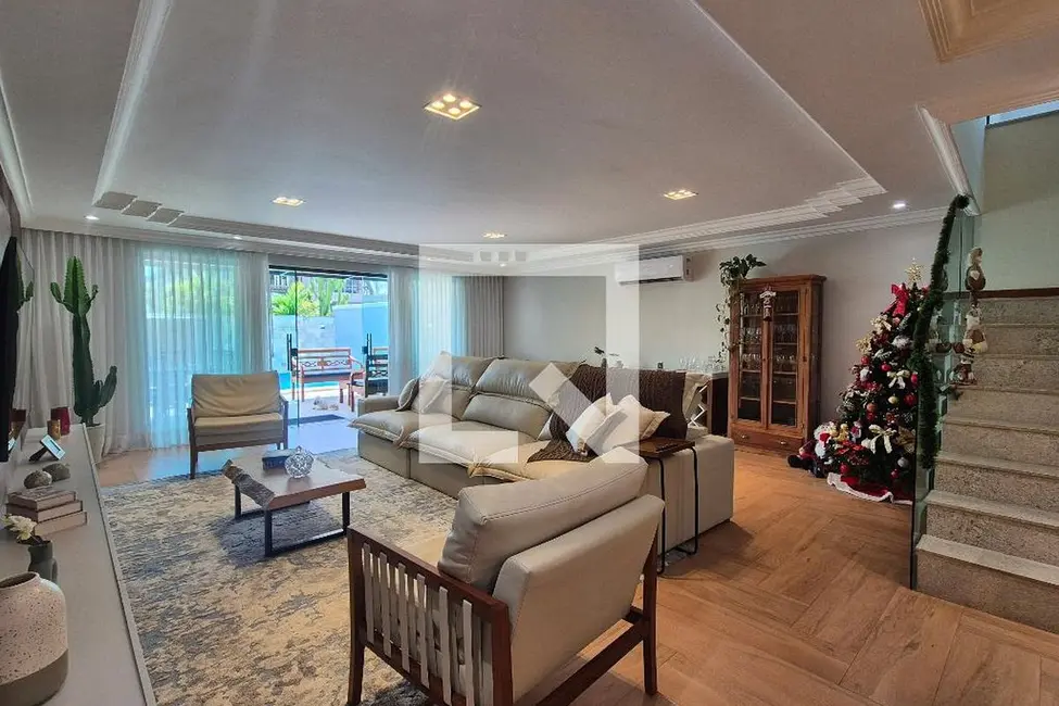 Casa com 4 quartos à venda, 356m2 em Rio De Janeiro - RJ - imagem 9 Foto 9 de Casa com 4 quartos à venda, 356m2 em Rio De Janeiro - RJ
