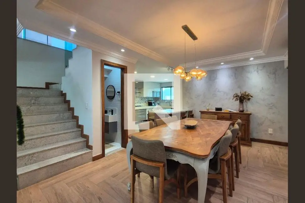Casa com 4 quartos à venda, 356m2 em Rio De Janeiro - RJ - imagem 8 Foto 8 de Casa com 4 quartos à venda, 356m2 em Rio De Janeiro - RJ