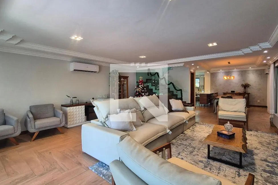 Casa com 4 quartos à venda, 356m2 em Rio De Janeiro - RJ - imagem 5 Foto 5 de Casa com 4 quartos à venda, 356m2 em Rio De Janeiro - RJ
