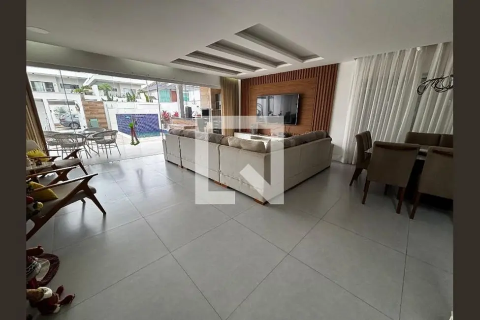 Casa de Condomínio com 5 quartos à venda, 350m2 em Rio De Janeiro - RJ - imagem 3 Foto 3 de Casa de Condomínio com 5 quartos à venda, 350m2 em Rio De Janeiro - RJ