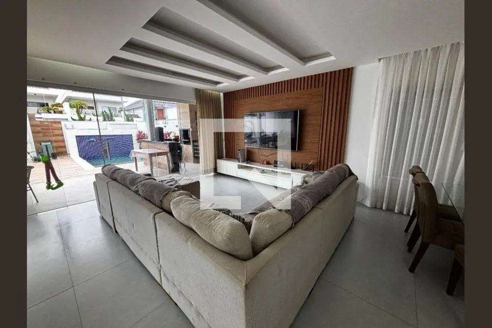 Casa de Condomínio com 5 quartos à venda, 350m2 em Rio De Janeiro - RJ - imagem 8 Foto 8 de Casa de Condomínio com 5 quartos à venda, 350m2 em Rio De Janeiro - RJ