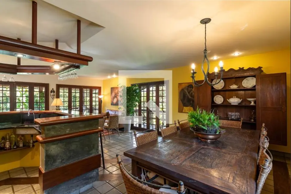 Casa com 4 quartos à venda, 460m2 em Laranjeiras, Rio De Janeiro - RJ - imagem 4 Foto 4 de Casa com 4 quartos à venda, 460m2 em Laranjeiras, Rio De Janeiro - RJ