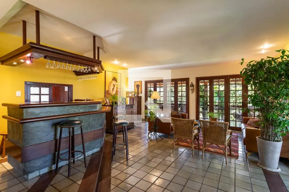 Casa com 4 quartos à venda, 460m2 em Laranjeiras, Rio De Janeiro - RJ - imagem 5 Foto 5 de Casa com 4 quartos à venda, 460m2 em Laranjeiras, Rio De Janeiro - RJ