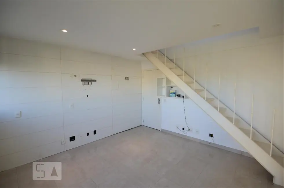 Apartamento com 1 quarto à venda, 100m2 em Laranjeiras, Rio De Janeiro - RJ - imagem 4 Foto 4 de Apartamento com 1 quarto à venda, 100m2 em Laranjeiras, Rio De Janeiro - RJ