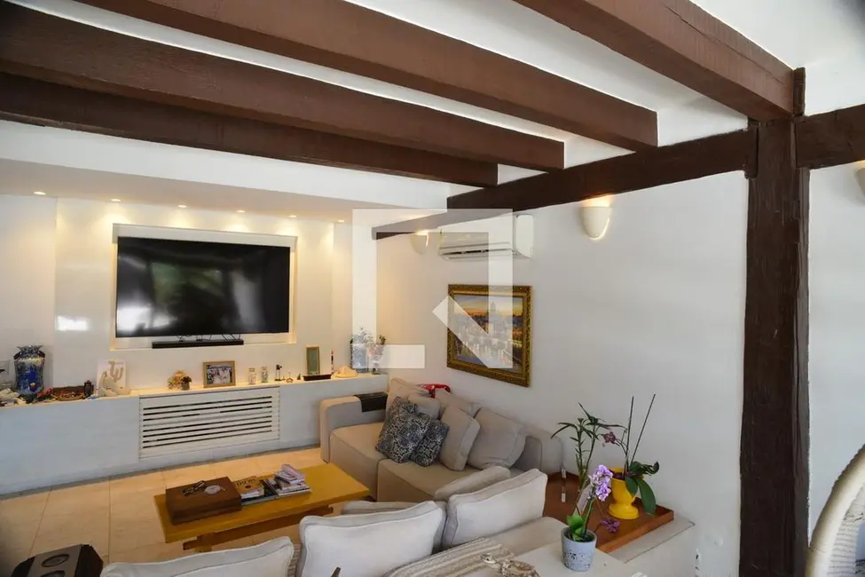 Casa com 4 quartos à venda, 675m2 em Barra da Tijuca, Rio De Janeiro - RJ - imagem 9 Foto 9 de Casa com 4 quartos à venda, 675m2 em Barra da Tijuca, Rio De Janeiro - RJ