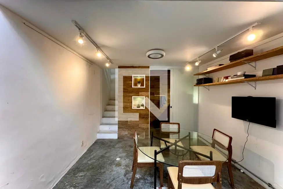 Casa com 2 quartos à venda, 95m2 em Laranjeiras, Rio De Janeiro - RJ - imagem 4 Foto 4 de Casa com 2 quartos à venda, 95m2 em Laranjeiras, Rio De Janeiro - RJ