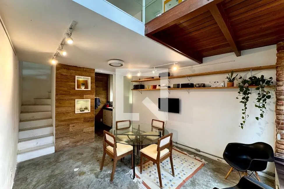 Casa com 2 quartos à venda, 95m2 em Laranjeiras, Rio De Janeiro - RJ - imagem 2 Foto 2 de Casa com 2 quartos à venda, 95m2 em Laranjeiras, Rio De Janeiro - RJ