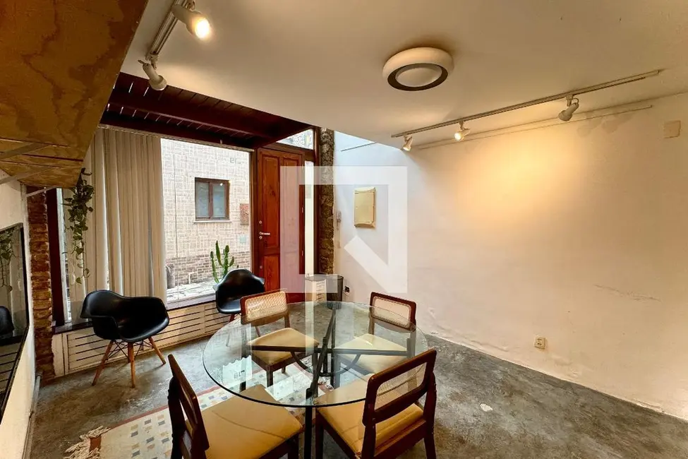 Casa com 2 quartos à venda, 95m2 em Laranjeiras, Rio De Janeiro - RJ - imagem 3 Foto 3 de Casa com 2 quartos à venda, 95m2 em Laranjeiras, Rio De Janeiro - RJ