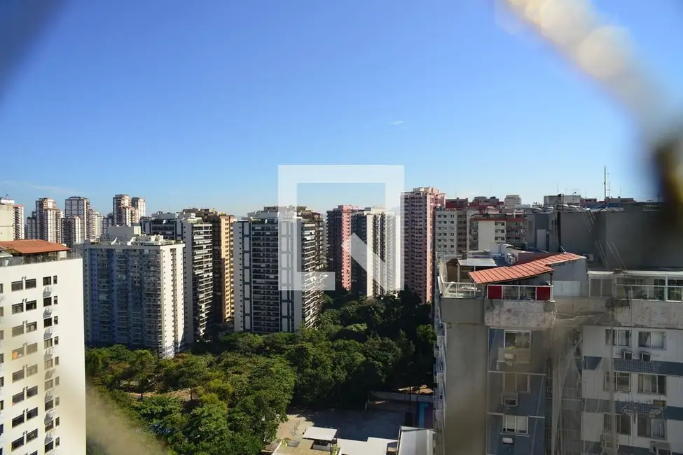Apartamento com 3 quartos à venda, 250m2 em Barra da Tijuca, Rio De Janeiro - RJ - imagem 9 Foto 9 de Apartamento com 3 quartos à venda, 250m2 em Barra da Tijuca, Rio De Janeiro - RJ