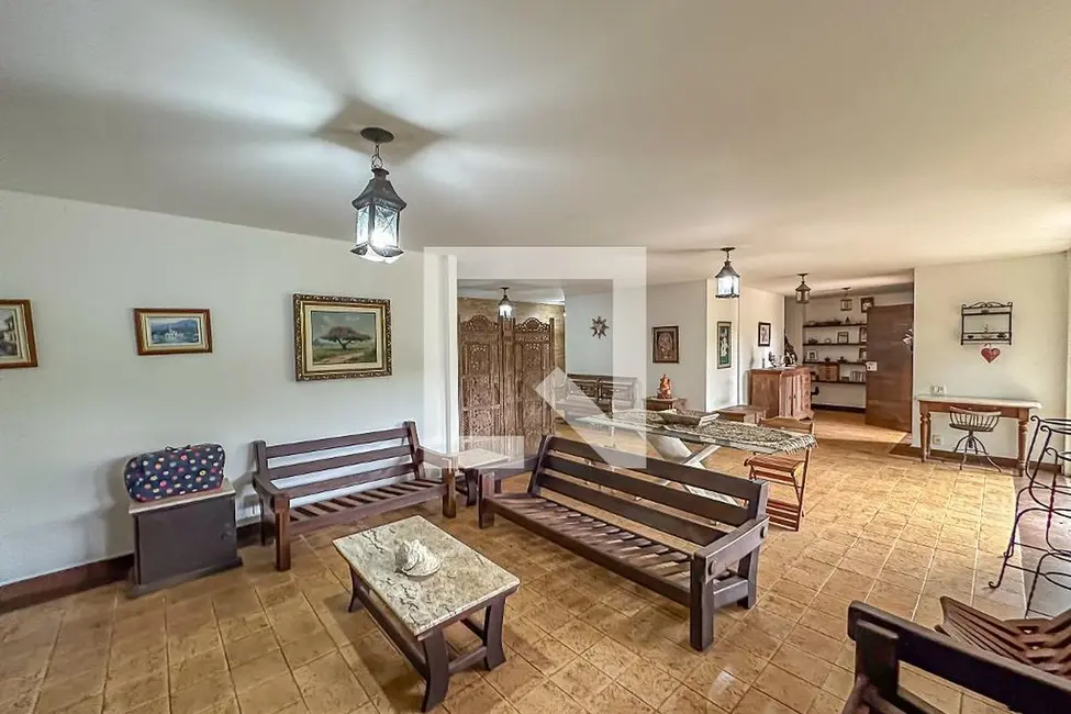 Casa com 4 quartos à venda, 450m2 em Laranjeiras, Rio De Janeiro - RJ - imagem 9 Foto 9 de Casa com 4 quartos à venda, 450m2 em Laranjeiras, Rio De Janeiro - RJ