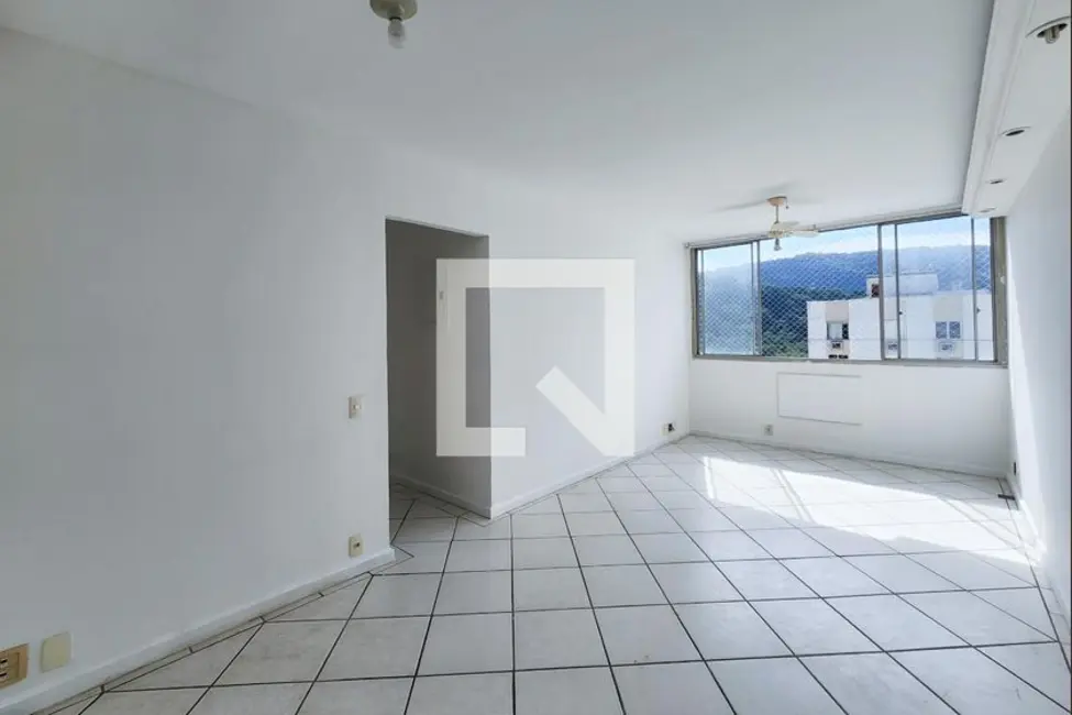 Apartamento com 3 quartos à venda, 90m2 em Laranjeiras, Rio De Janeiro - RJ - imagem 1 Foto 1 de Apartamento com 3 quartos à venda, 90m2 em Laranjeiras, Rio De Janeiro - RJ