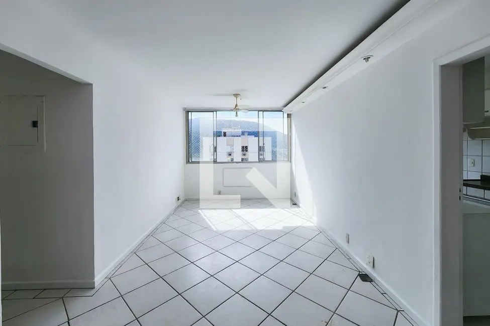 Apartamento com 3 quartos à venda, 90m2 em Laranjeiras, Rio De Janeiro - RJ - imagem 5 Foto 5 de Apartamento com 3 quartos à venda, 90m2 em Laranjeiras, Rio De Janeiro - RJ
