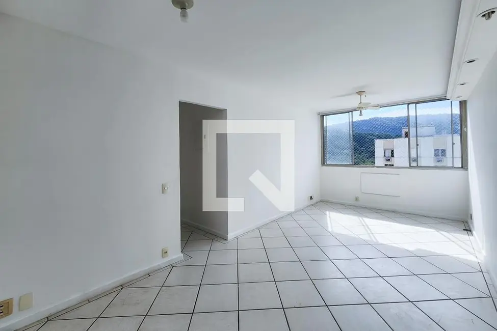 Apartamento com 3 quartos à venda, 90m2 em Laranjeiras, Rio De Janeiro - RJ - imagem 2 Foto 2 de Apartamento com 3 quartos à venda, 90m2 em Laranjeiras, Rio De Janeiro - RJ