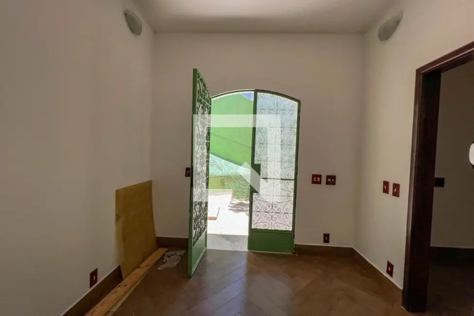 Casa com 5 quartos à venda, 340m2 em Urca, Rio De Janeiro - RJ - imagem 4 Foto 4 de Casa com 5 quartos à venda, 340m2 em Urca, Rio De Janeiro - RJ