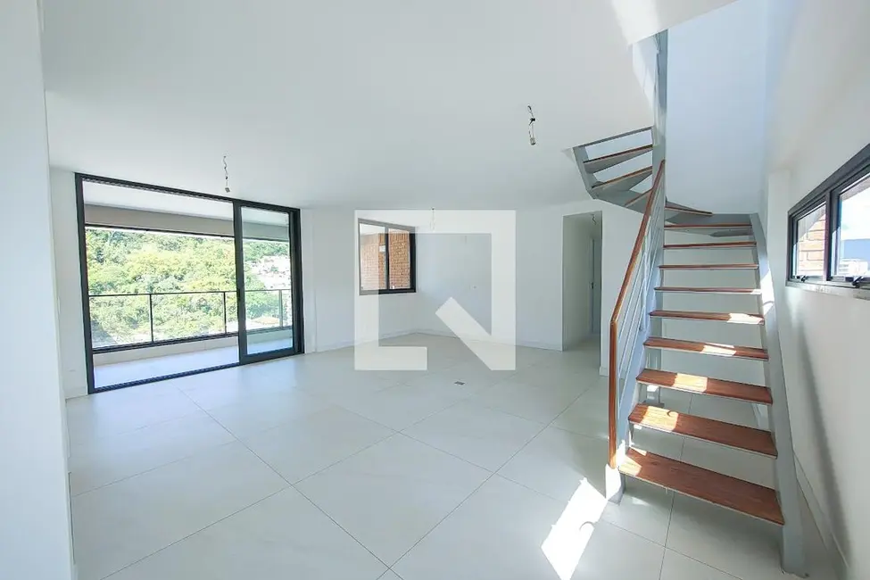 Apartamento com 3 quartos à venda, 238m2 em Botafogo, Rio De Janeiro - RJ - imagem 1 Foto 1 de Apartamento com 3 quartos à venda, 238m2 em Botafogo, Rio De Janeiro - RJ