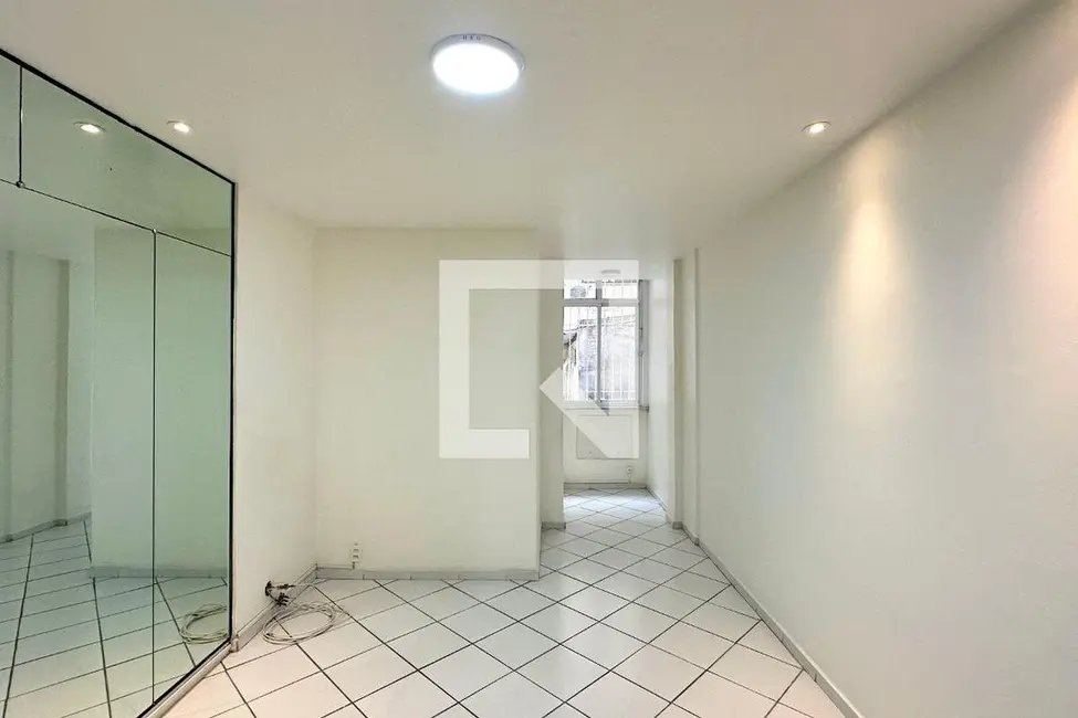 Apartamento com 2 quartos à venda, 70m2 em Leblon, Rio De Janeiro - RJ - imagem 2 Foto 2 de Apartamento com 2 quartos à venda, 70m2 em Leblon, Rio De Janeiro - RJ