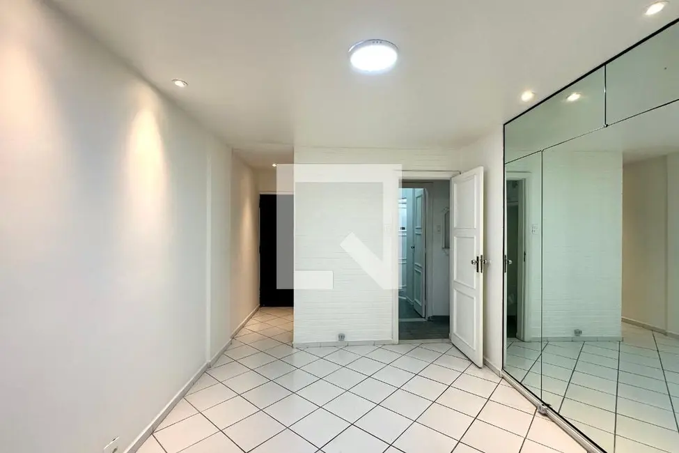 Apartamento com 2 quartos à venda, 70m2 em Leblon, Rio De Janeiro - RJ - imagem 4 Foto 4 de Apartamento com 2 quartos à venda, 70m2 em Leblon, Rio De Janeiro - RJ