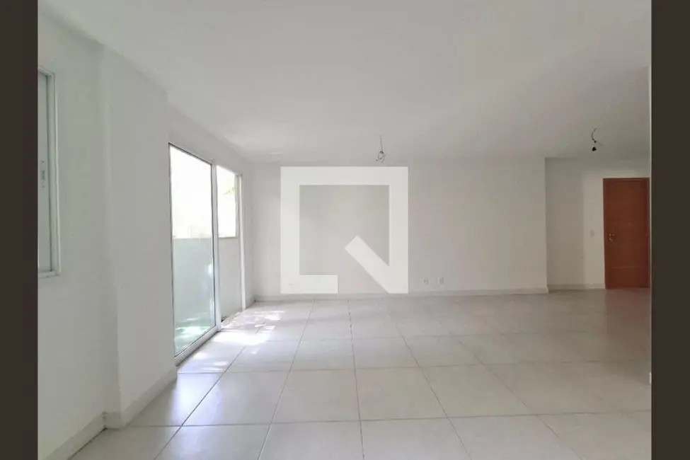 Apartamento com 2 quartos à venda, 124m2 em Laranjeiras, Rio De Janeiro - RJ - imagem 6 Foto 6 de Apartamento com 2 quartos à venda, 124m2 em Laranjeiras, Rio De Janeiro - RJ