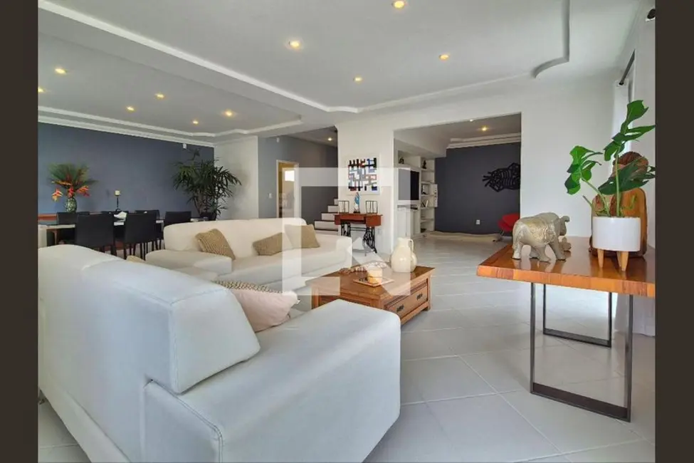 Casa com 4 quartos à venda, 600m2 em Rio De Janeiro - RJ - imagem 1 Foto 1 de Casa com 4 quartos à venda, 600m2 em Rio De Janeiro - RJ