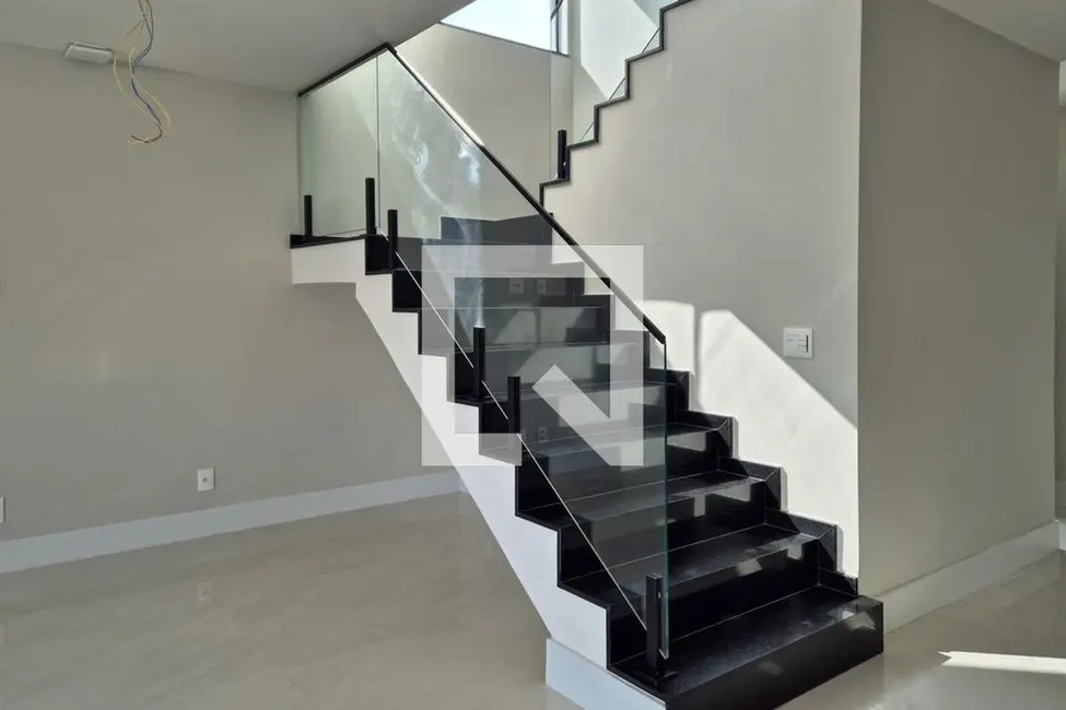 Casa de Condomínio com 4 quartos à venda, 450m2 em Rio De Janeiro - RJ - imagem 7 Foto 7 de Casa de Condomínio com 4 quartos à venda, 450m2 em Rio De Janeiro - RJ