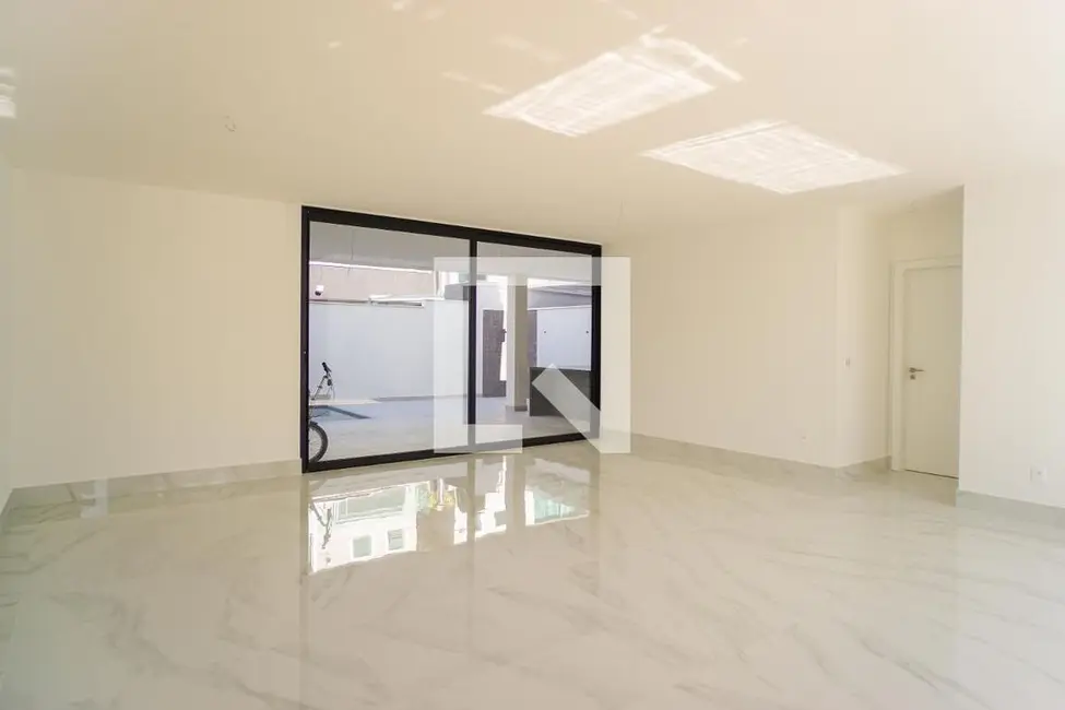 Casa de Condomínio com 5 quartos à venda, 400m2 em Rio De Janeiro - RJ - imagem 9 Foto 9 de Casa de Condomínio com 5 quartos à venda, 400m2 em Rio De Janeiro - RJ