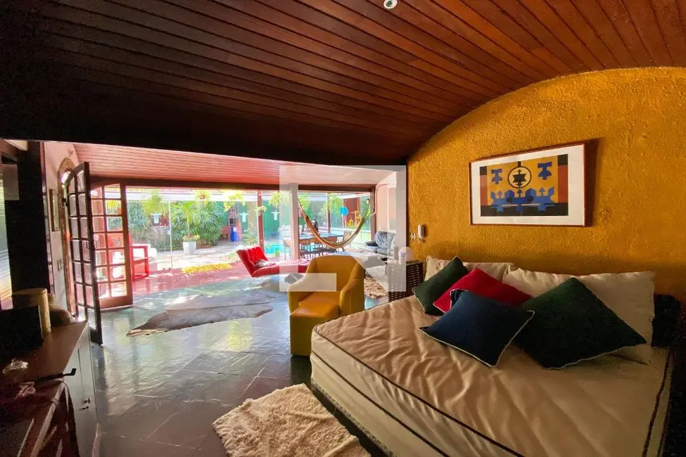 Casa com 7 quartos à venda, 600m2 em Laranjeiras, Rio De Janeiro - RJ - imagem 2 Foto 2 de Casa com 7 quartos à venda, 600m2 em Laranjeiras, Rio De Janeiro - RJ