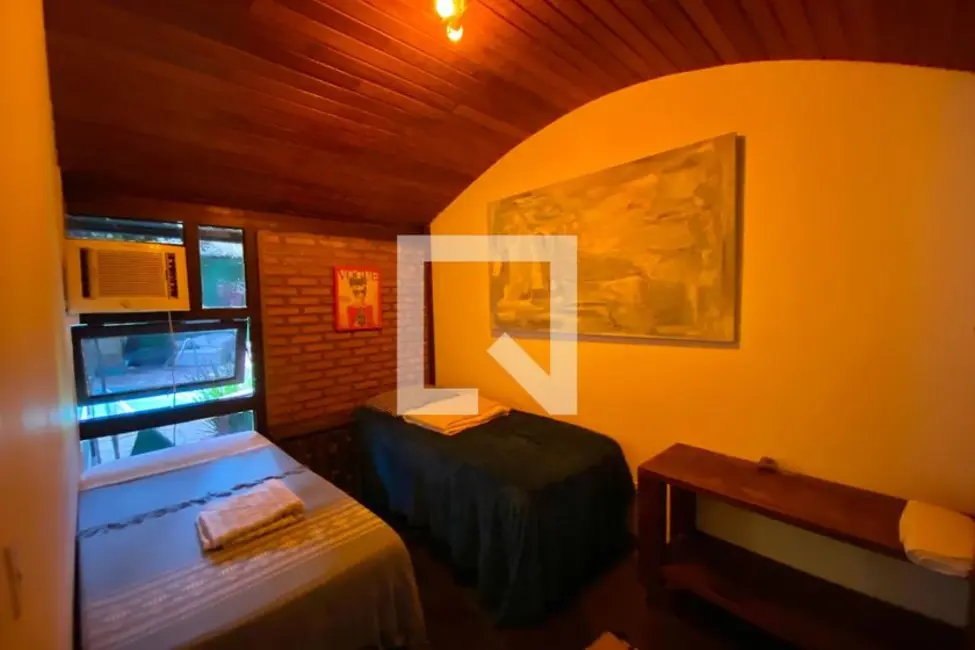 Casa com 7 quartos à venda, 600m2 em Laranjeiras, Rio De Janeiro - RJ - imagem 8 Foto 8 de Casa com 7 quartos à venda, 600m2 em Laranjeiras, Rio De Janeiro - RJ