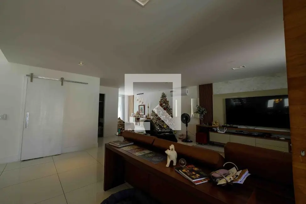 Foto 4 de Casa com 4 quartos à venda, 400m2 em Rio De Janeiro - RJ
