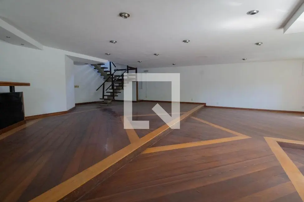 Casa com 6 quartos à venda, 568m2 em Rio De Janeiro - RJ - imagem 4 Foto 4 de Casa com 6 quartos à venda, 568m2 em Rio De Janeiro - RJ