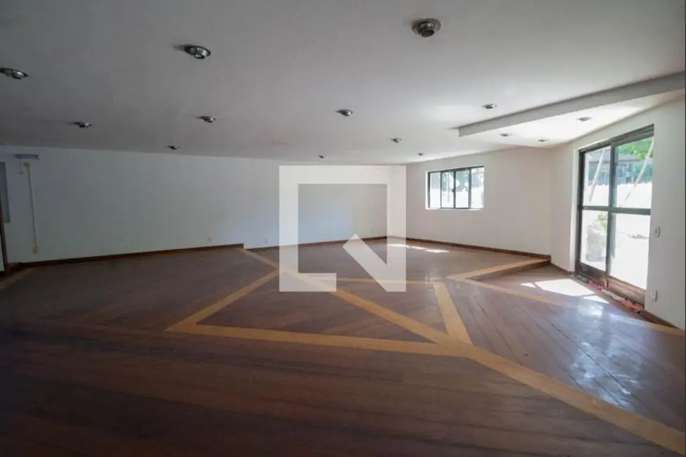 Casa com 6 quartos à venda, 568m2 em Rio De Janeiro - RJ - imagem 5 Foto 5 de Casa com 6 quartos à venda, 568m2 em Rio De Janeiro - RJ