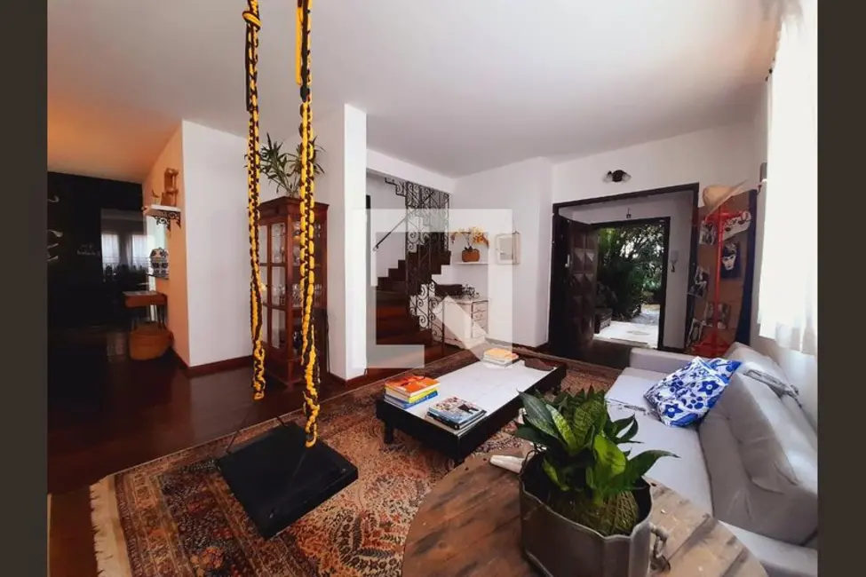 Casa com 7 quartos à venda, 540m2 em Laranjeiras, Rio De Janeiro - RJ - imagem 1 Foto 1 de Casa com 7 quartos à venda, 540m2 em Laranjeiras, Rio De Janeiro - RJ