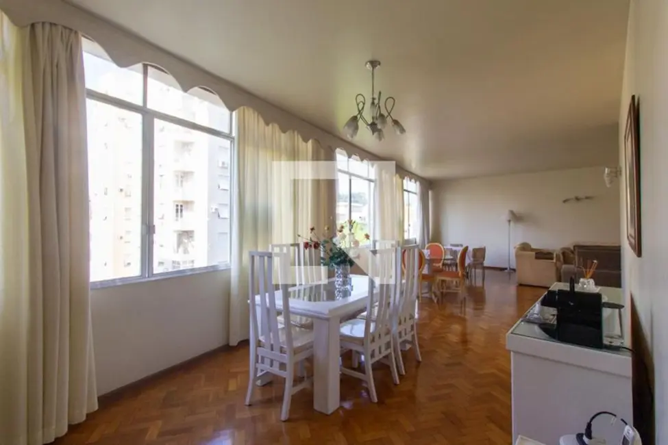 Apartamento com 4 quartos à venda, 250m2 em Laranjeiras, Rio De Janeiro - RJ - imagem 9 Foto 9 de Apartamento com 4 quartos à venda, 250m2 em Laranjeiras, Rio De Janeiro - RJ