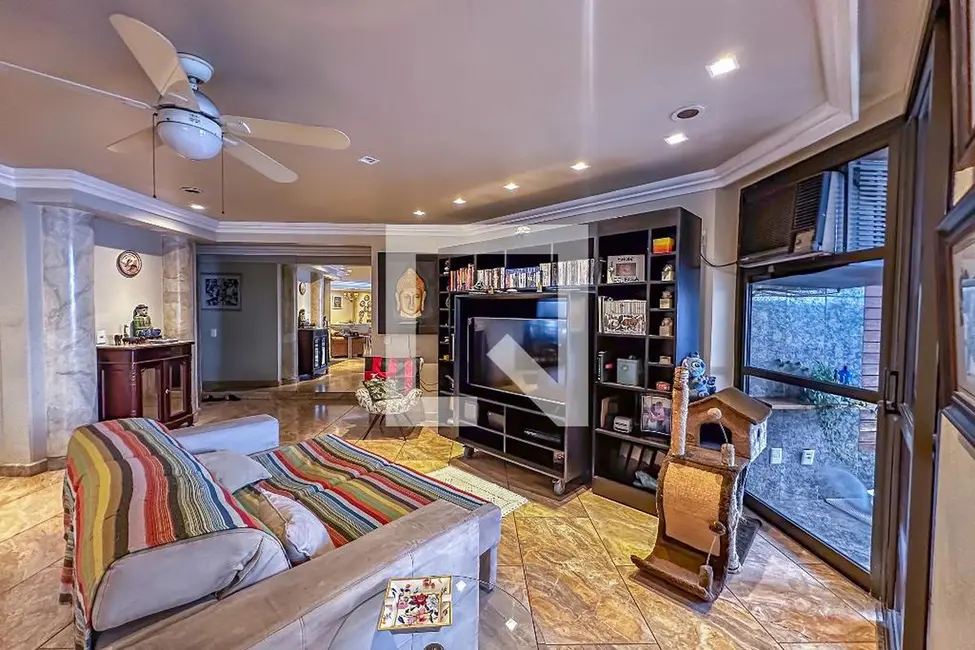 Apartamento com 4 quartos à venda, 282m2 em Urca, Rio De Janeiro - RJ - imagem 5 Foto 5 de Apartamento com 4 quartos à venda, 282m2 em Urca, Rio De Janeiro - RJ