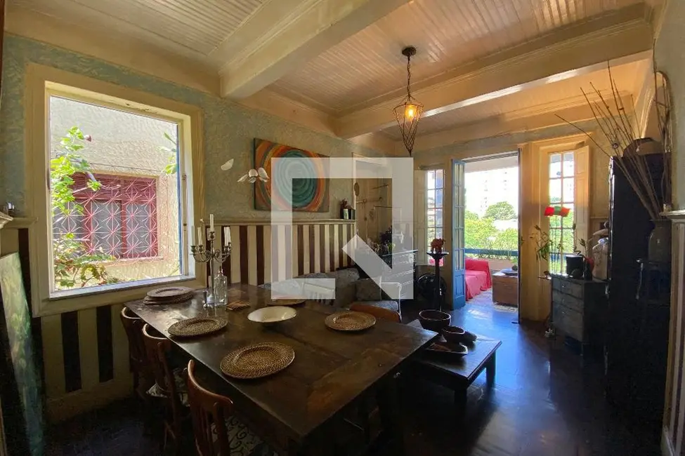 Casa com 7 quartos à venda, 350m2 em Laranjeiras, Rio De Janeiro - RJ - imagem 2 Foto 2 de Casa com 7 quartos à venda, 350m2 em Laranjeiras, Rio De Janeiro - RJ