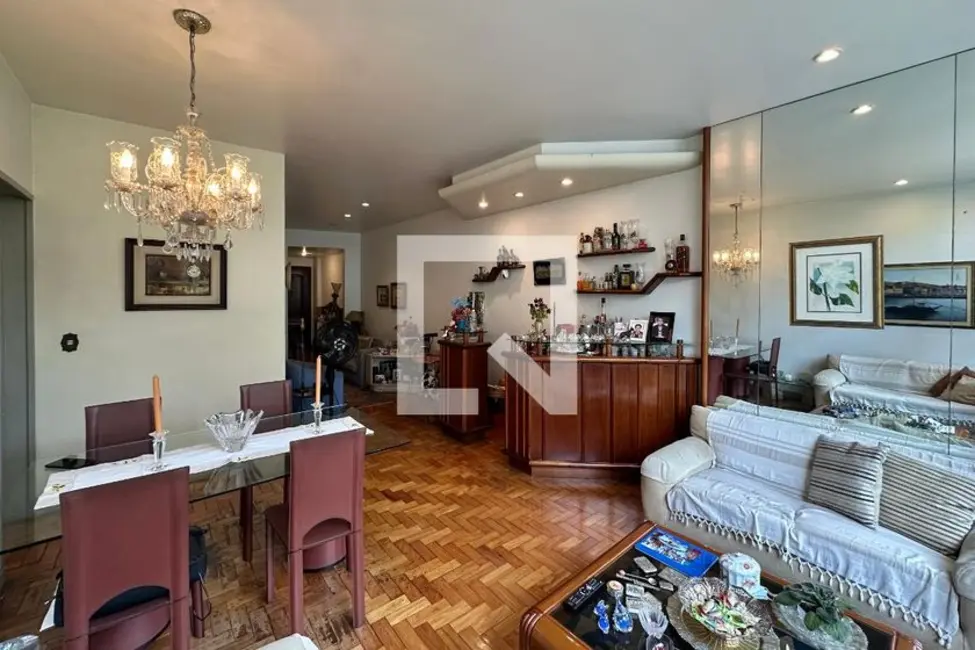 Apartamento com 3 quartos à venda, 122m2 em Laranjeiras, Rio De Janeiro - RJ - imagem 7 Foto 7 de Apartamento com 3 quartos à venda, 122m2 em Laranjeiras, Rio De Janeiro - RJ