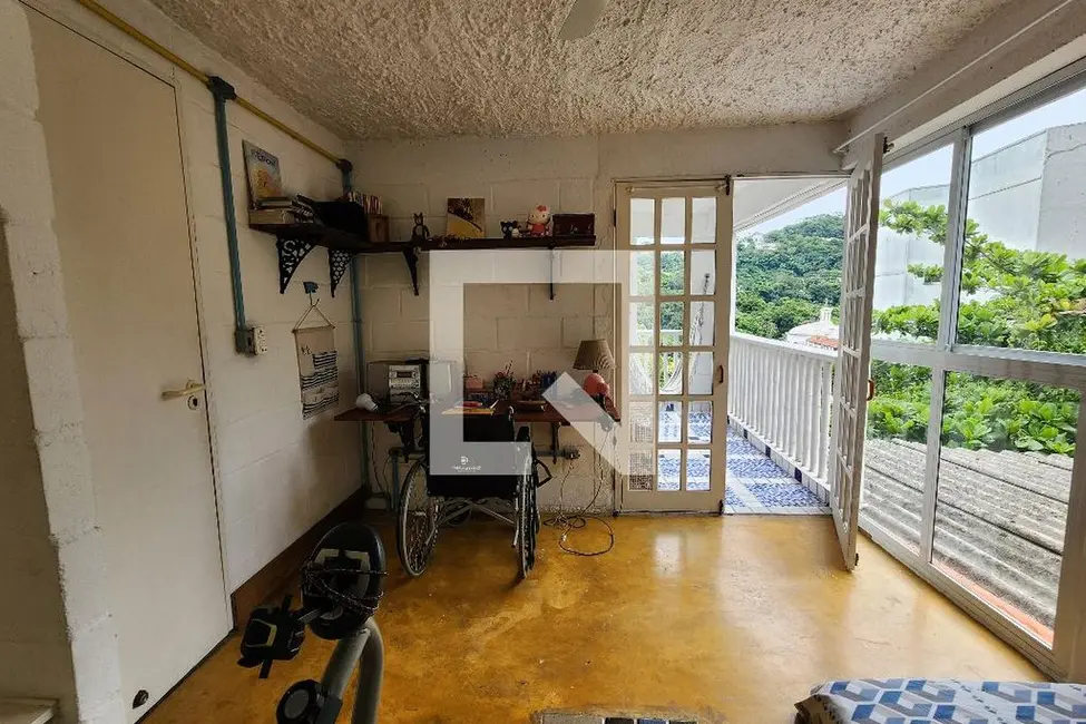 Casa com 4 quartos à venda, 320m2 em Laranjeiras, Rio De Janeiro - RJ - imagem 6 Foto 6 de Casa com 4 quartos à venda, 320m2 em Laranjeiras, Rio De Janeiro - RJ