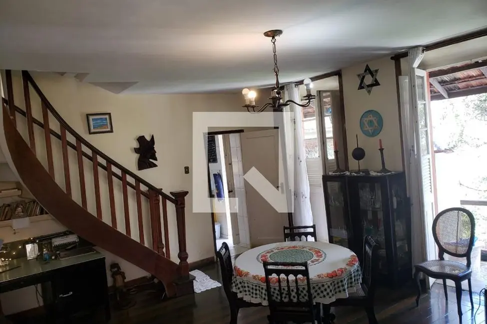 Casa com 4 quartos à venda, 340m2 em Laranjeiras, Rio De Janeiro - RJ - imagem 4 Foto 4 de Casa com 4 quartos à venda, 340m2 em Laranjeiras, Rio De Janeiro - RJ