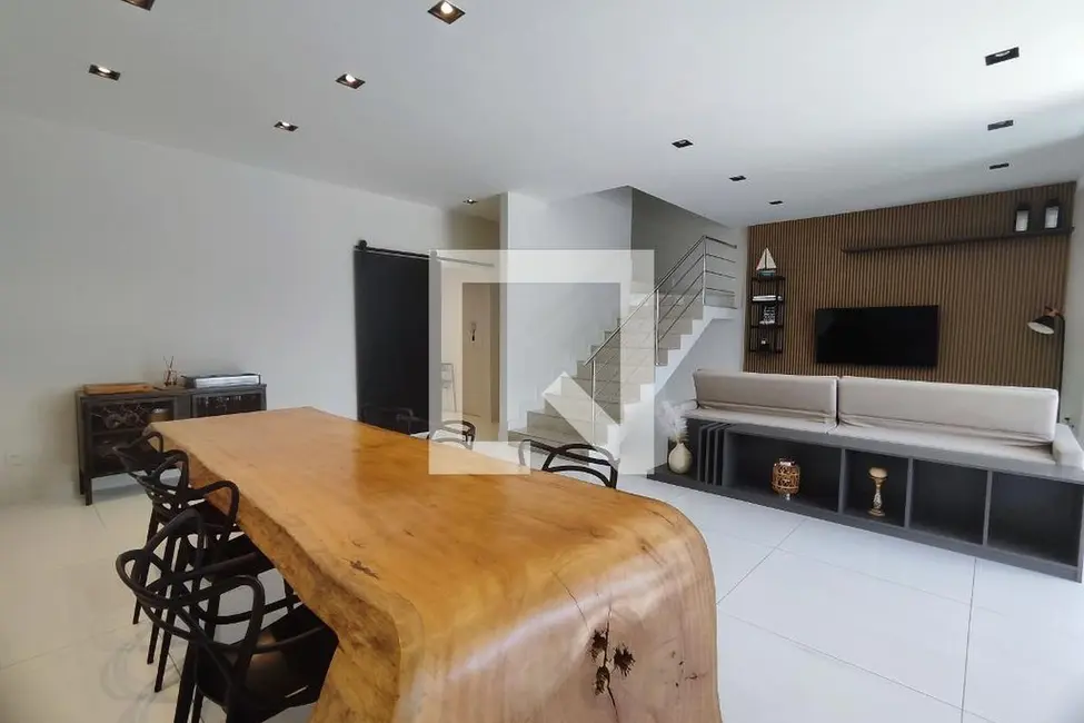 Casa de Condomínio com 3 quartos à venda, 372m2 em Rio De Janeiro - RJ - imagem 1 Foto 1 de Casa de Condomínio com 3 quartos à venda, 372m2 em Rio De Janeiro - RJ