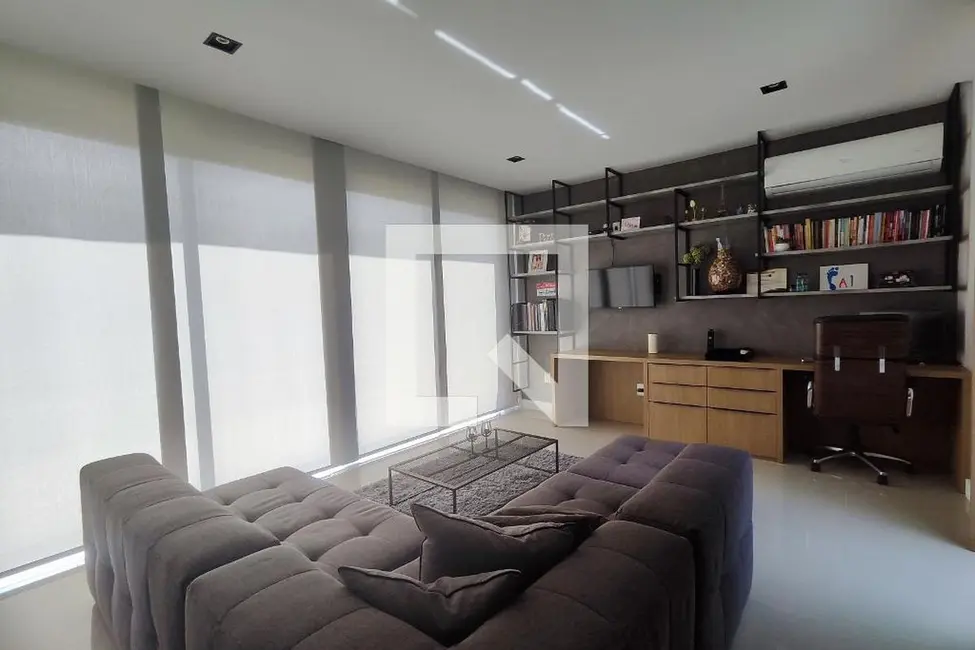 Casa de Condomínio com 3 quartos à venda, 372m2 em Rio De Janeiro - RJ - imagem 9 Foto 9 de Casa de Condomínio com 3 quartos à venda, 372m2 em Rio De Janeiro - RJ