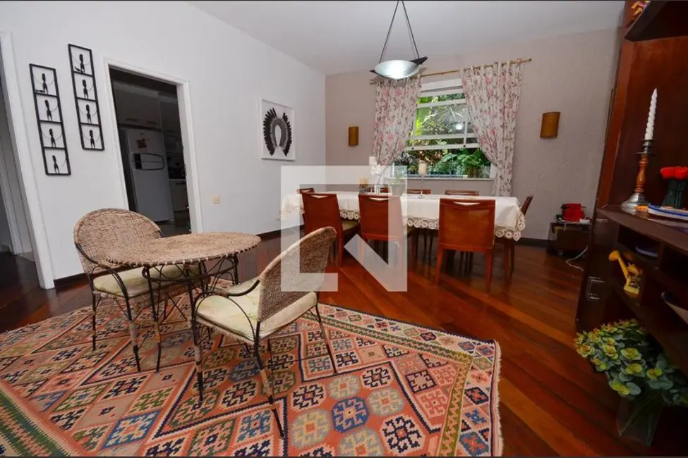 Casa com 5 quartos à venda, 550m2 em Laranjeiras, Rio De Janeiro - RJ - imagem 9 Foto 9 de Casa com 5 quartos à venda, 550m2 em Laranjeiras, Rio De Janeiro - RJ