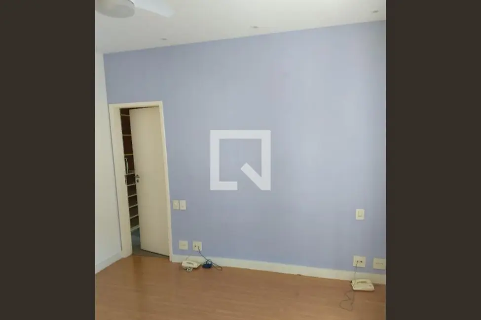 Casa com 6 quartos à venda, 362m2 em Laranjeiras, Rio De Janeiro - RJ - imagem 3 Foto 3 de Casa com 6 quartos à venda, 362m2 em Laranjeiras, Rio De Janeiro - RJ