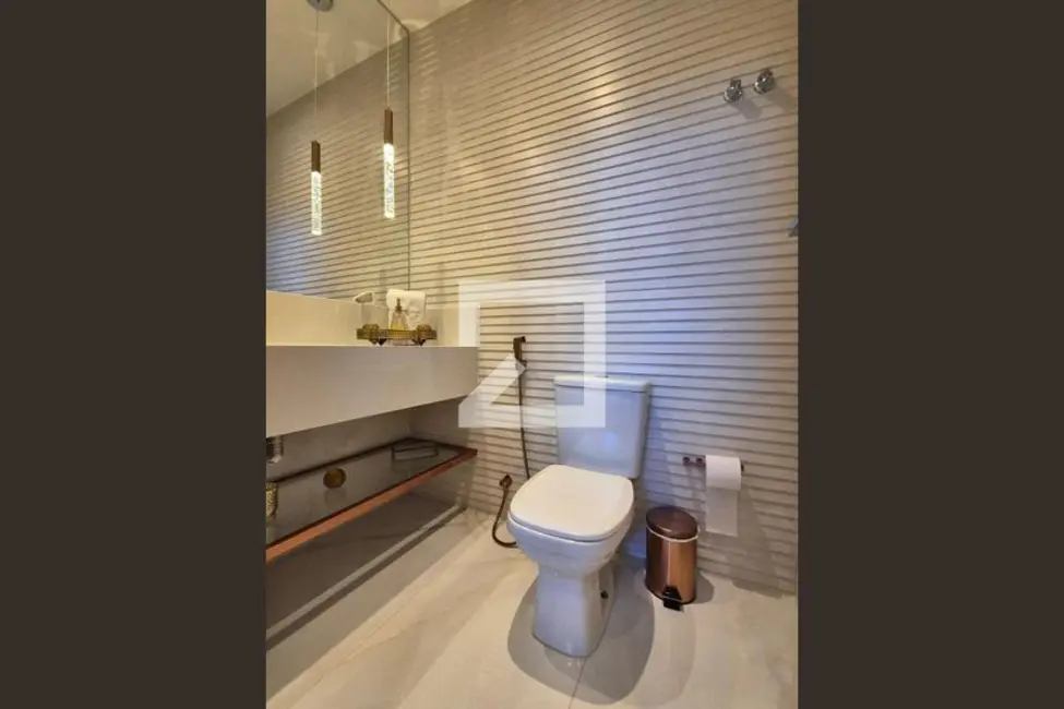 Foto 8 de Casa com 4 quartos à venda, 300m2 em Rio De Janeiro - RJ