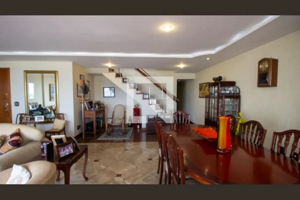 Apartamento com 5 quartos à venda, 345m2 em Rio De Janeiro - RJ - imagem 5 Foto 5 de Apartamento com 5 quartos à venda, 345m2 em Rio De Janeiro - RJ
