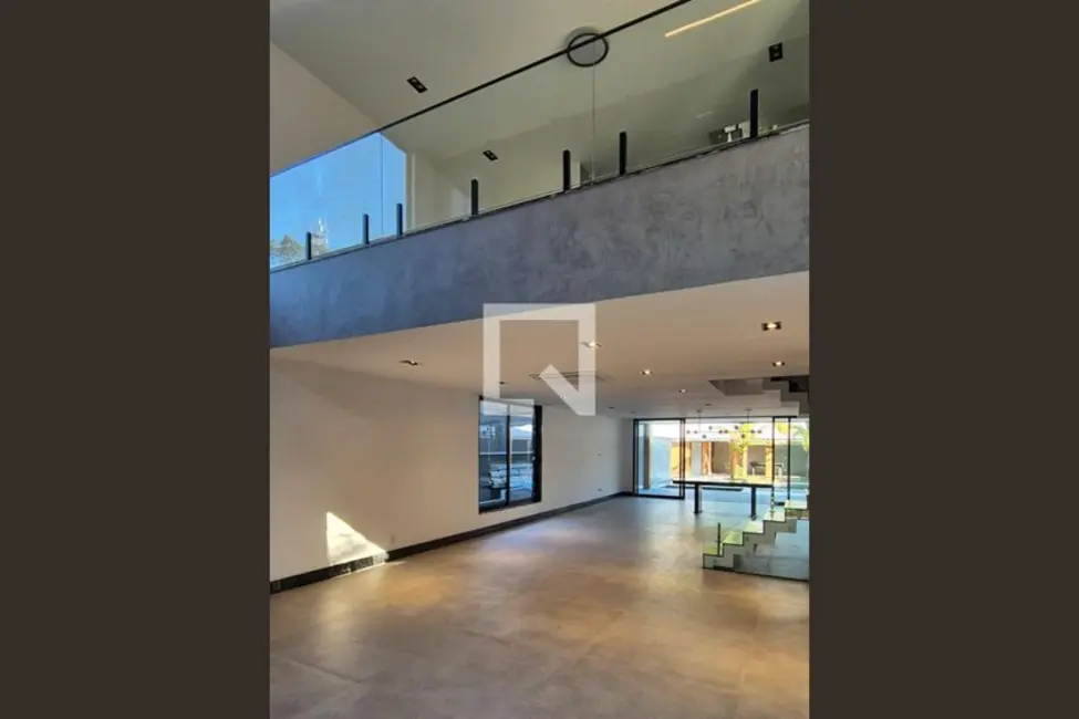 Casa com 6 quartos à venda, 1200m2 em Rio De Janeiro - RJ - imagem 1 Foto 1 de Casa com 6 quartos à venda, 1200m2 em Rio De Janeiro - RJ