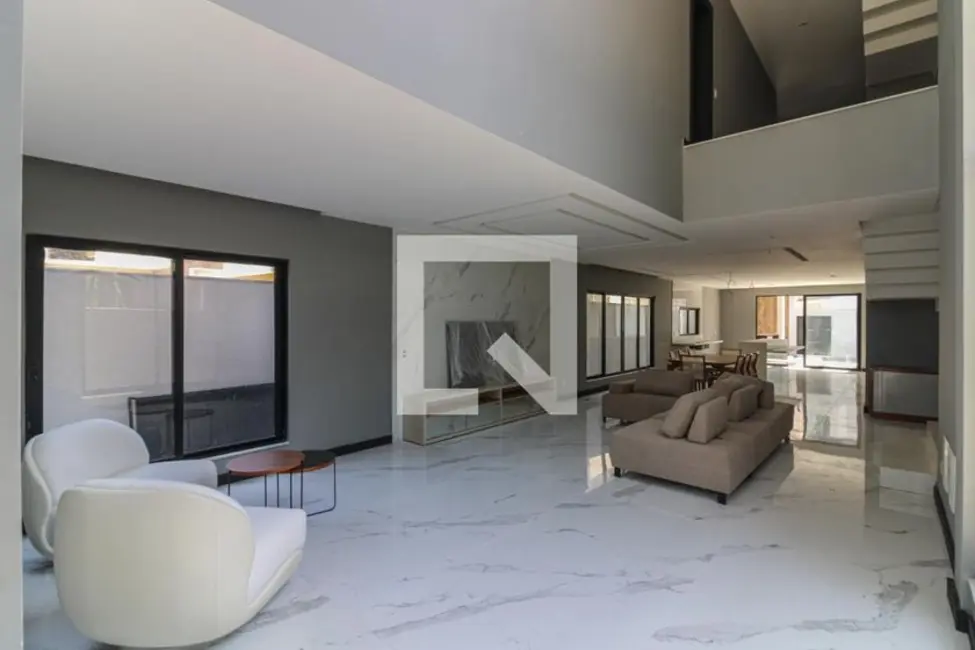 Foto 2 de Casa com 4 quartos à venda, 450m2 em Rio De Janeiro - RJ