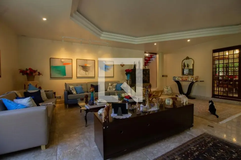 Foto 2 de Casa com 4 quartos à venda, 550m2 em Rio De Janeiro - RJ