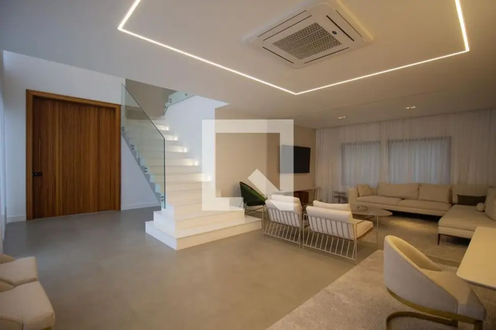 Foto 3 de Casa com 5 quartos à venda, 460m2 em Rio De Janeiro - RJ